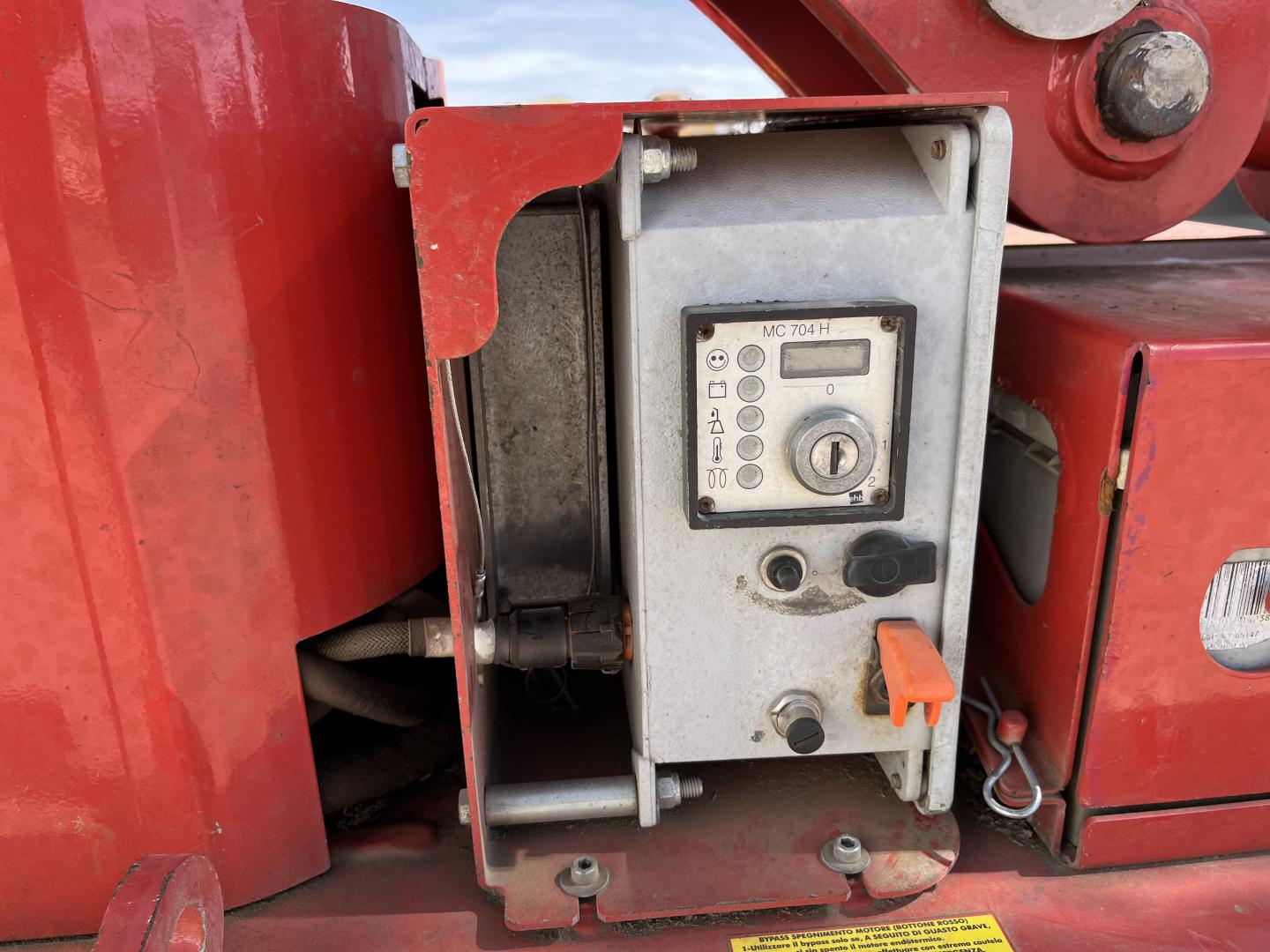 ./imagenes/INVOICE/2019/18006/PLATAFORMA ARTICULADA CMC S25 (17).JPG